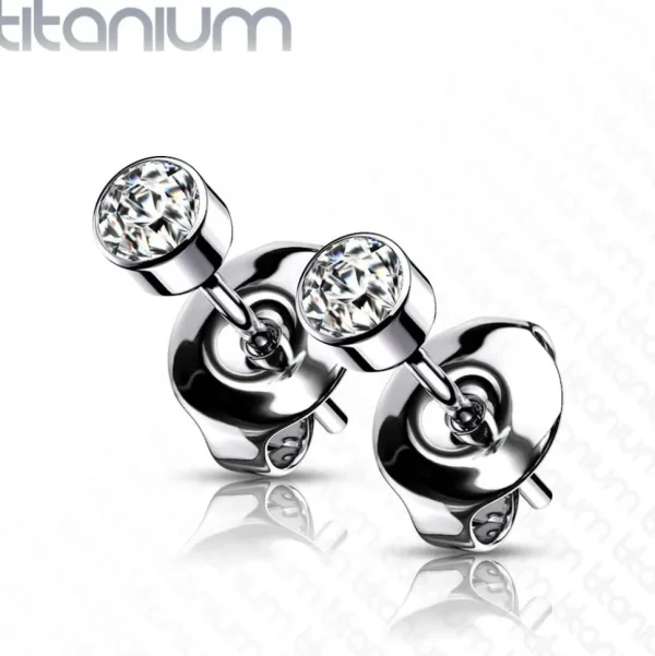 Ohrstecker mit klarem Kristall silber aus Titan für Damen